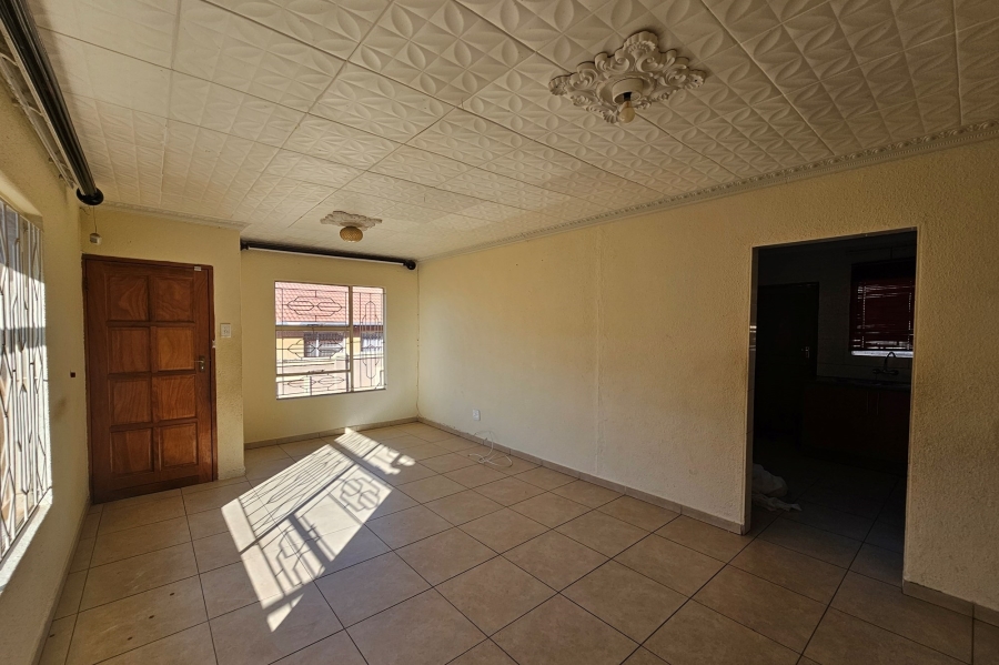 To Let 3 Bedroom Property for Rent in Tlhabane West North West